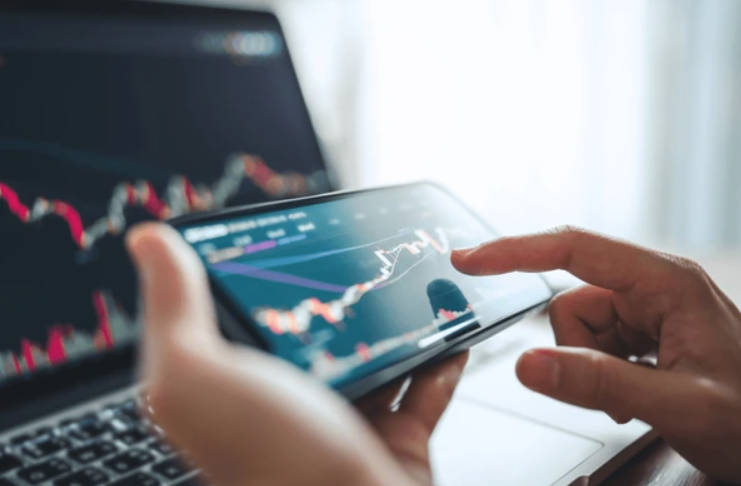 Allocate your funds correctly and diversify to avoid ETF overlap. - Ultima Markets
