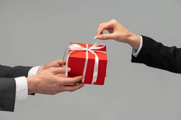 Use the risk vs reward ratio to see if a trade is worth pursuing. - Ultima Markets