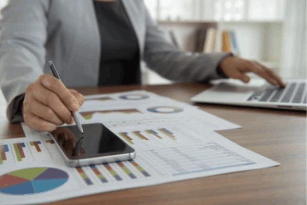 How Traders Use Fundamental Analysis - Ultima Markets