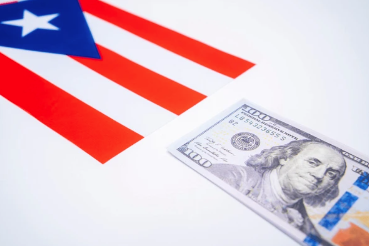 what drives usd currency